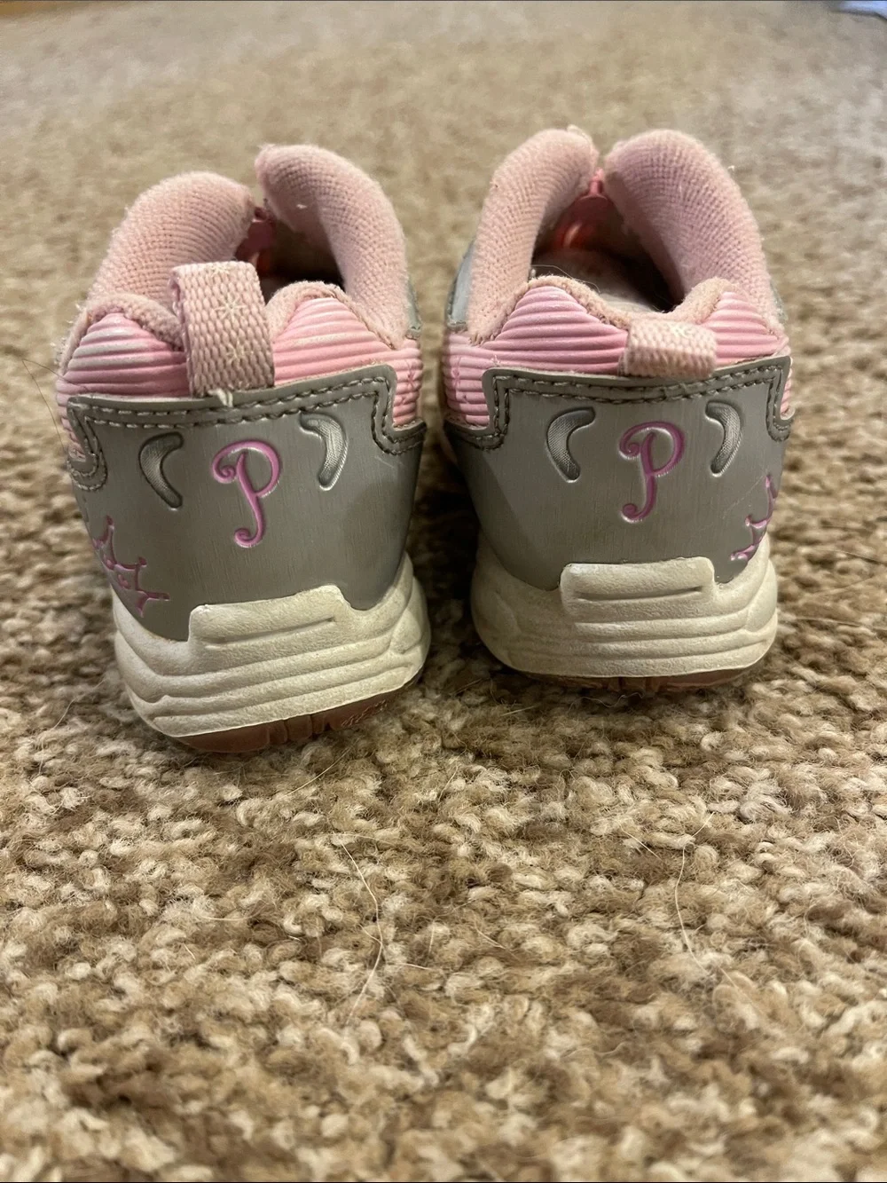 Vintage Y2K Disney Princess Toddler Zip Shoes Sneakers Size 4